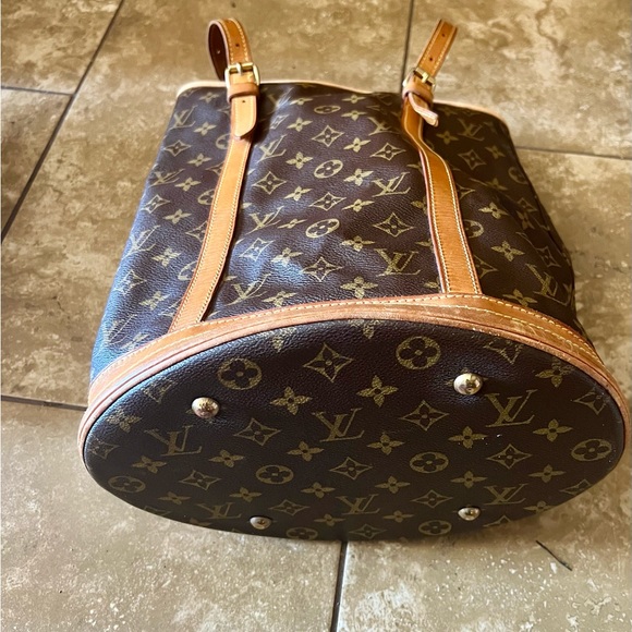 Authentic Louis Vuitton Grand Bucket Bag in excellent condition with new lining. - Picture 8 of 8